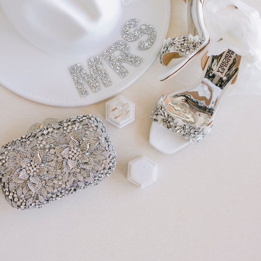 Crystal Rhinestone Flower Clutch